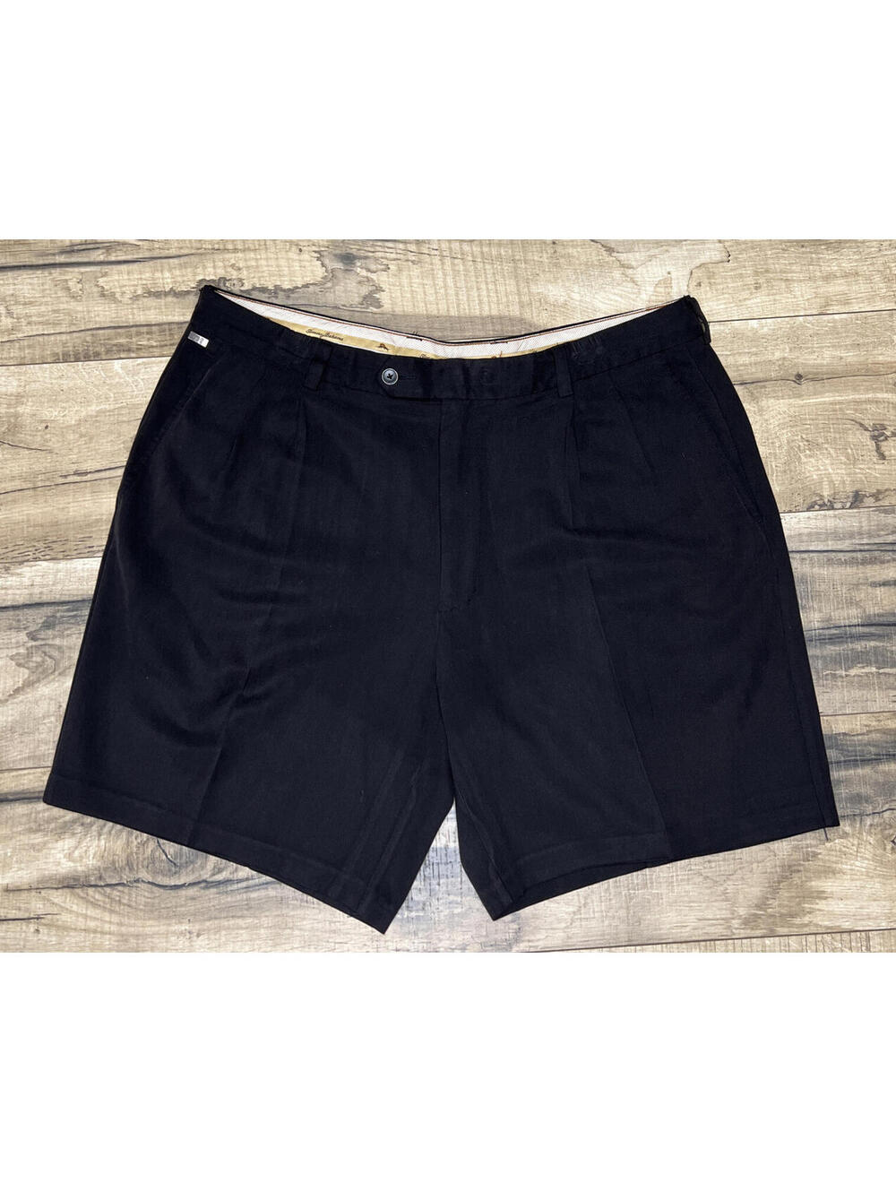 Vintage Tommy Bahama 90% Silk Pleated Golf Shorts Mens Size 38 x 8” Dad .